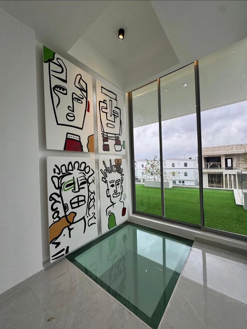 MAGNIFICENT 5 BEDS DETACHED DUPLEX