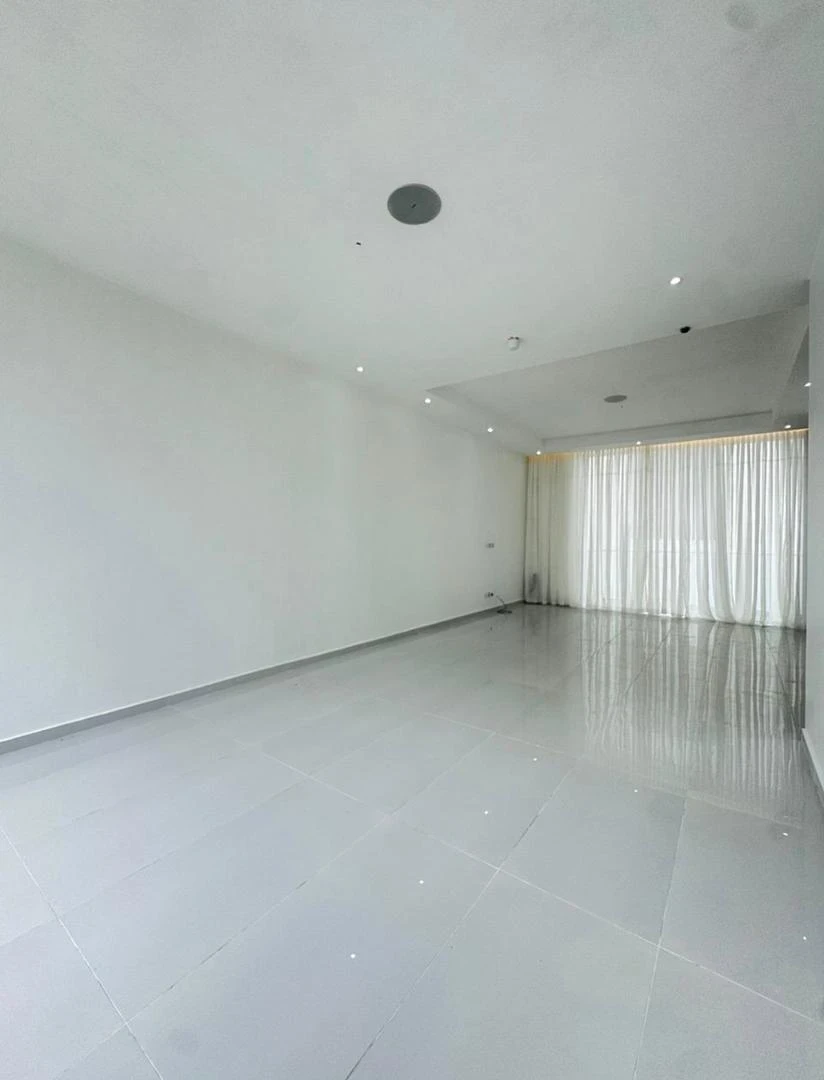 MAGNIFICENT 5 BEDS DETACHED DUPLEX