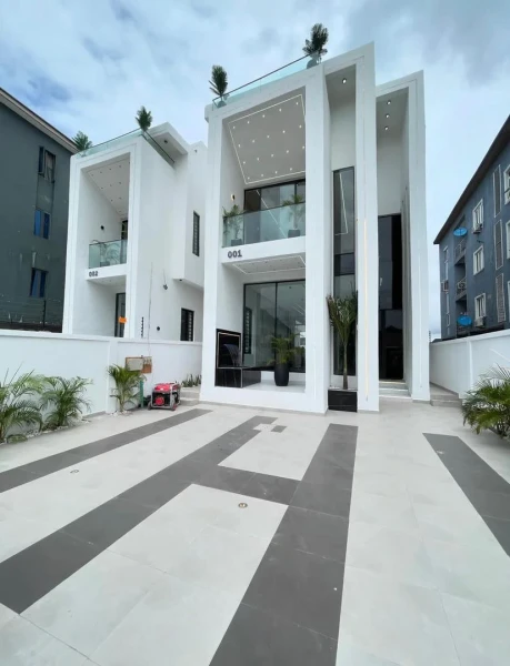 5 BEDROOM DETACHED DUPLEX WITH BQ - CHEVRON TOLL GATE